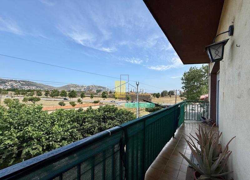 Foto be6b4270-d319-40e6-804c-04357b2446c4. Apartamento  de 4 habitaciones con vistas despejadas en mas mates . en Roses