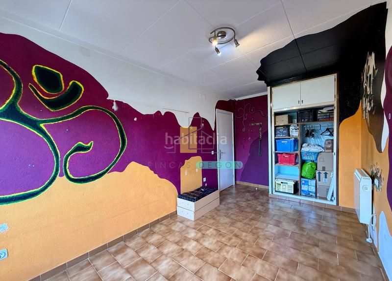 Foto f2de0a82-284f-4976-a77d-9ac423a8acbe. Apartamento  de 4 habitaciones con vistas despejadas en mas mates . en Roses