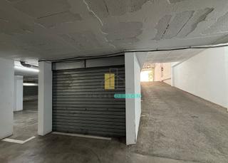 Parking voiture  Del puig rom. Garaje cerrado en venta de 20m útiles en el corazón de roses