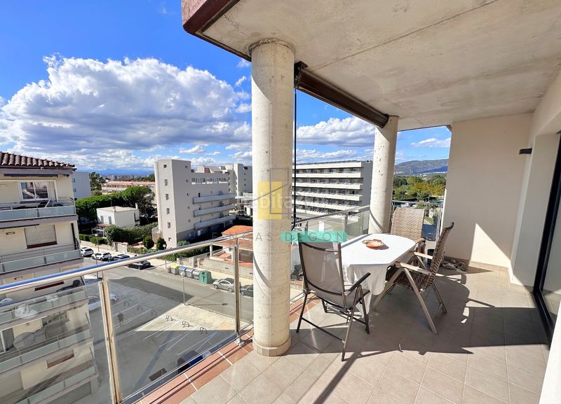 Foto bb21bbbf-733c-4b48-9085-ddef434e3084. Apartament amb aparcament a Salatar Roses