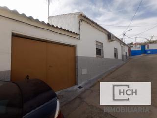 Maison à Calle huerto 15. Casa céntrica con genial patio y garaje