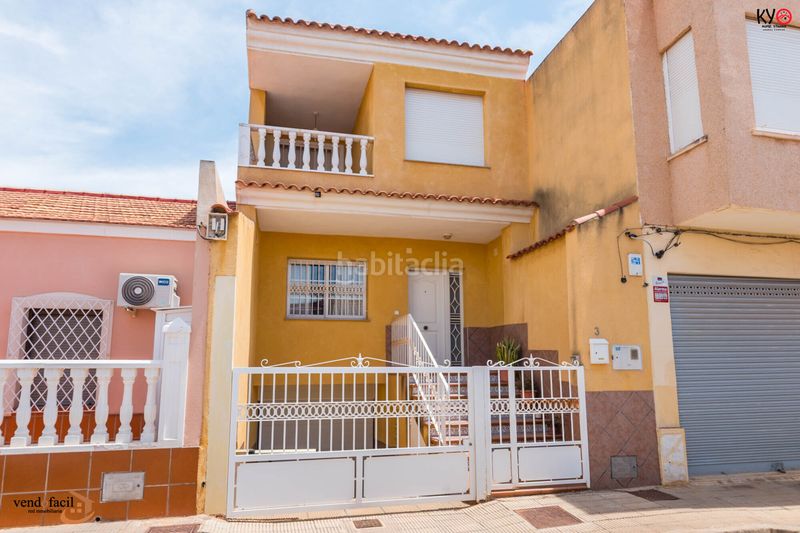 Foto d9753899-08a6-4723-9e60-a32950ca8267. Casa amb aparcament a Los Dolores Cartagena