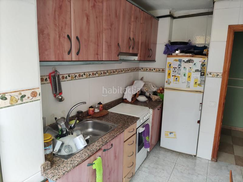 Foto 18f6f0d4-004e-4712-bee6-1b63ce0ee791. Piso  en venta en calle fotógrafo ángel garcía en Alicante