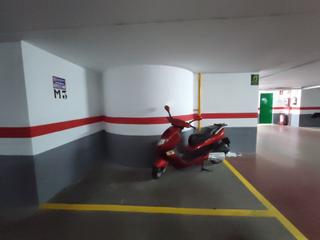 Aparcament cotxe a Morvedre. Plaza de garaje en filólogo sanelo