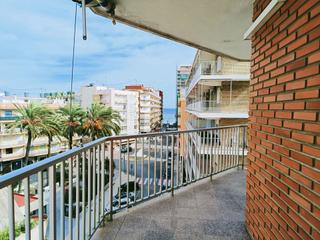 Pis a El Perelló. Piso con vistas al mar