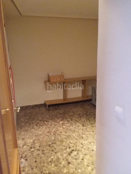 Foto 2b46b604-3e7b-4427-bd17-c7798c6df945. Piso  en venta con inquilino lliria en Parque de la Bombilla Llíria
