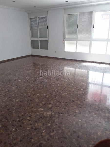 Foto b66ad996-1c59-410a-b96a-20d187cc9ff1. Piso  en venta con inquilino lliria en Parque de la Bombilla Llíria