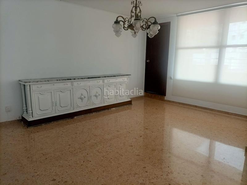 Foto f758d237-9771-49be-afb6-e98499cd3eb0. Alquiler piso oportunidad piso en alquiler en Sant Francesc Valencia