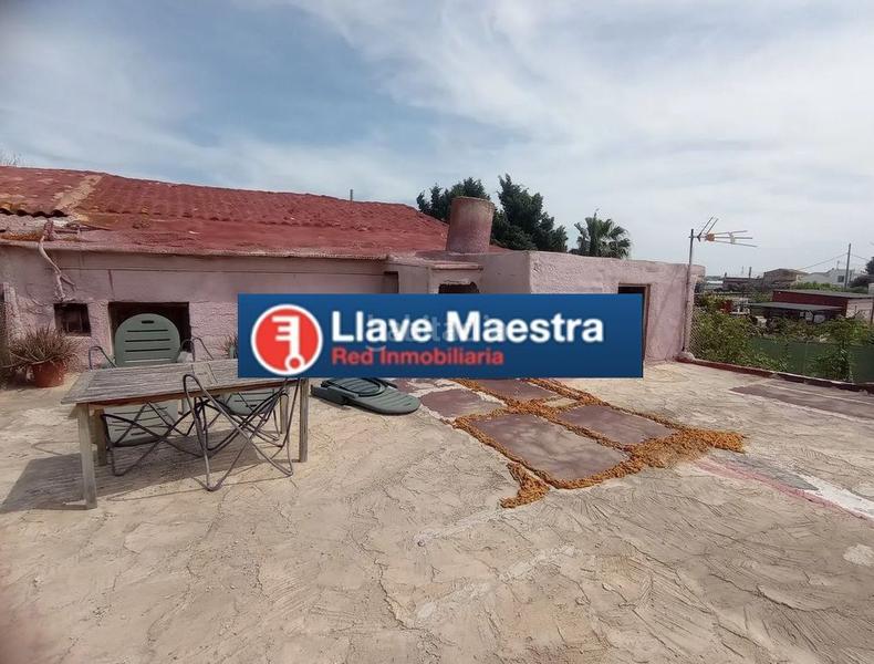 Foto 693a4564-8a51-48e2-8964-8ac86668f08c. Casa  en venta en la carretera de la perrina en Valencia