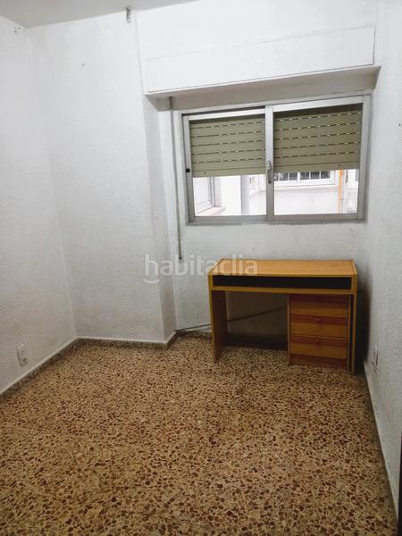 Foto d69ace66-cd3c-4273-8065-0325a9b8c4ea. Piso en Barrio de Patraix Valencia