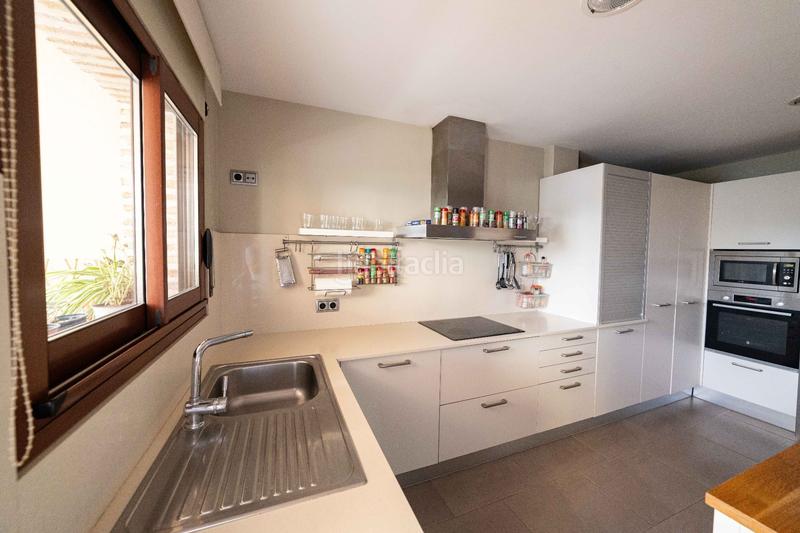 Foto 1f431e05-2dc3-4a66-9e4a-9b0c538c2a2c. Casa a schiera in Pueblo Eliana (l´)