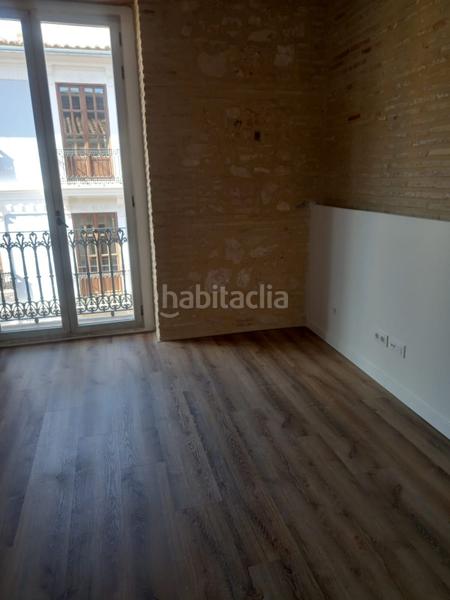 Foto a6b2e7c8-b9af-41e8-af10-d2fcd2ab8ce7. Alquiler piso en La Roqueta Valencia