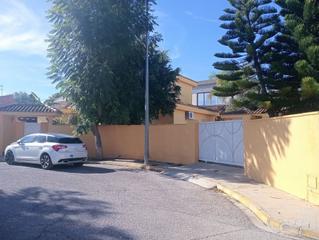 House in La Conarda. Chalet independiente