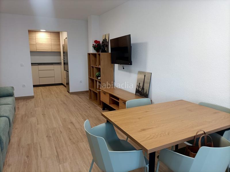 Foto 48afb89b-8a9c-4499-b3ed-b7a9252ae8e4. Alquiler piso en En Corts - Doctor Waksman Valencia