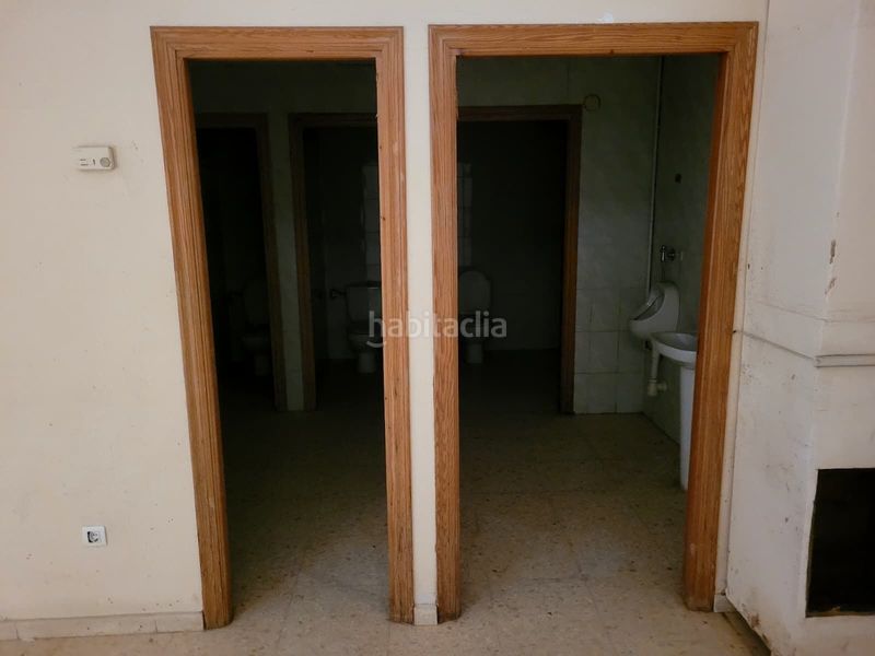 Foto 0946a60c-0ecf-472f-b837-c34aa86415f8. Local comercial a Benetússer