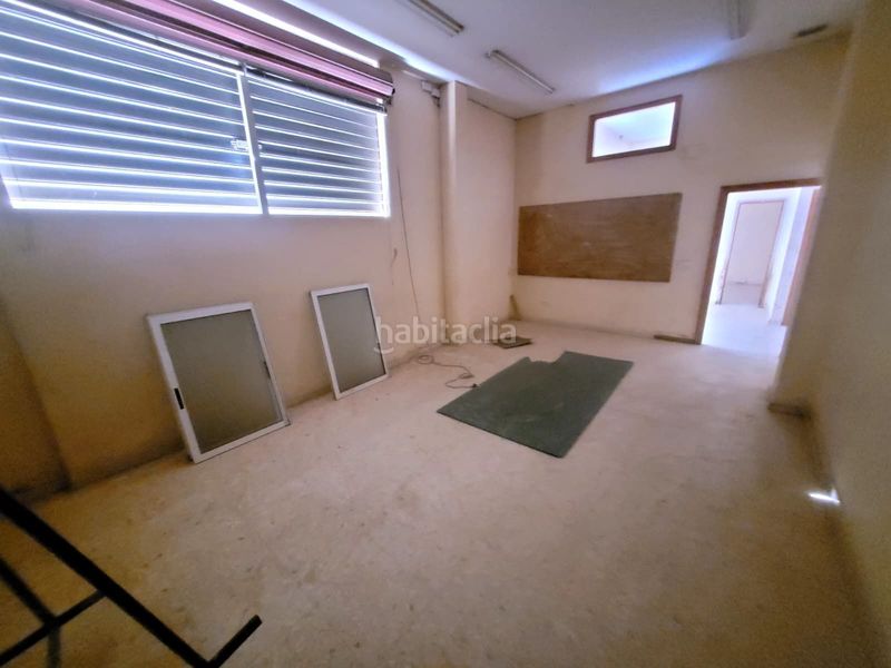 Foto 843d84a5-7815-4585-b898-5892a1289192. Local comercial a Benetússer