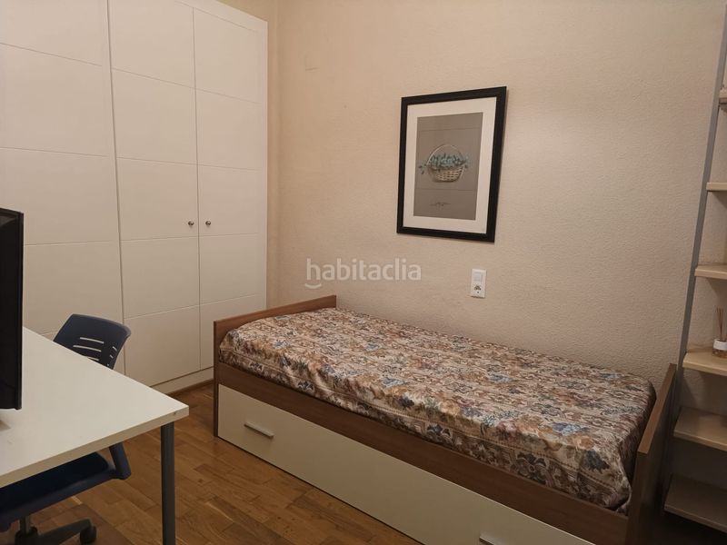 Foto b3130283-ccb3-4de7-8872-2c6789e314d0. Piso en La Petxina Valencia