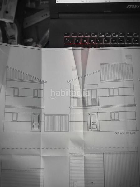 Foto 880c3aed-ca68-4de4-b88b-d80ac34f7800. Edificio complejo turístico en Marines