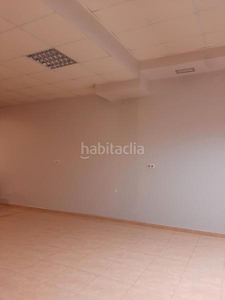 Foto 9c223e0e-bb32-43ba-b6c0-0adc4110b1e1. Lloguer local comercial a Caldas de Reis