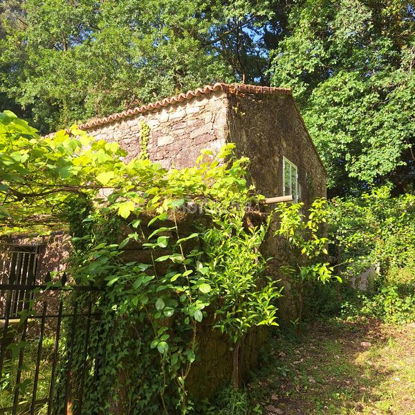 Foto 5d603a9e-06c0-4ca9-b148-d4260952ab4c. Casa venta casa rústica para restaurar en Barro