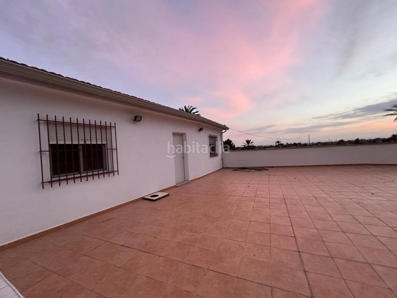 Foto 02eddfe9-91d2-4488-bfbf-79bec7b14d7e. Casa pareada casa de campo, 6 habitaciones, 3 baños, nave, matola, elche en Elche / Elx