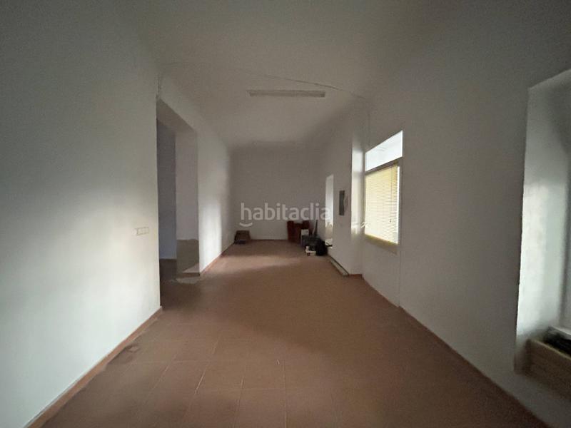 Foto b8d75361-87e9-4d92-9cfc-8800c416a323. Casa pareada casa de campo, 6 habitaciones, 3 baños, nave, matola, elche en Elche / Elx