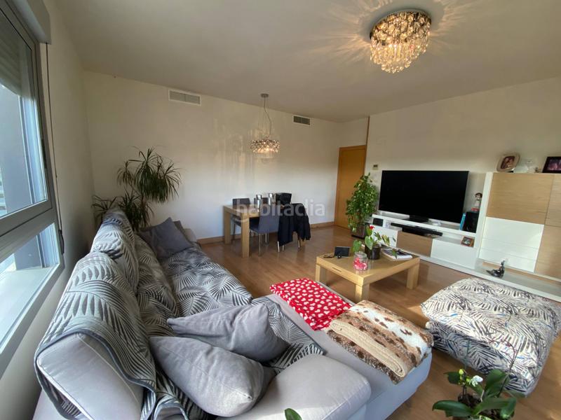 Foto ef2a2472-cfaf-4ee8-8aa8-ec8ffd94500a. Appartement avec chauffage parking piscine dans Sector V Elche / Elx