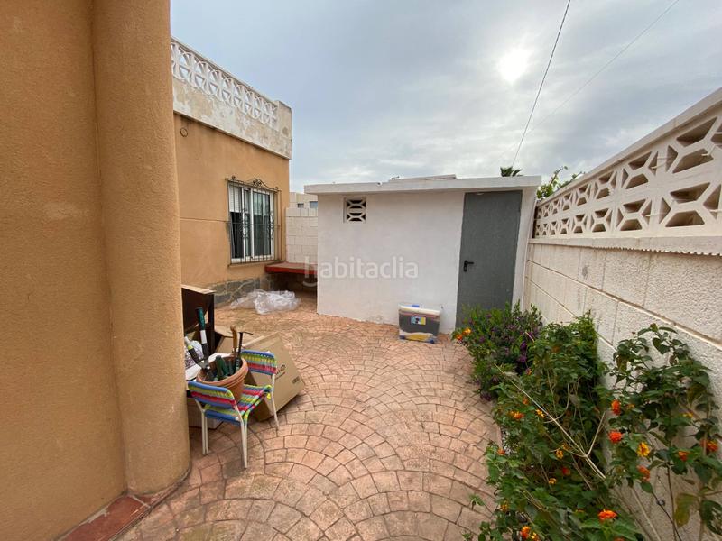 Foto bea26c40-4d08-49f0-bea9-3be8fdbee5cb. Casa con piscina in El Altet Elche / Elx