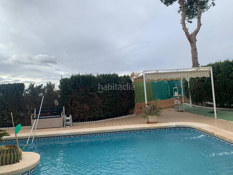 Foto e54980fa-7f60-48d3-85a4-eff3acf6eddf. Xalet amb calefacció aparcament piscina a El Toscar Elche / Elx
