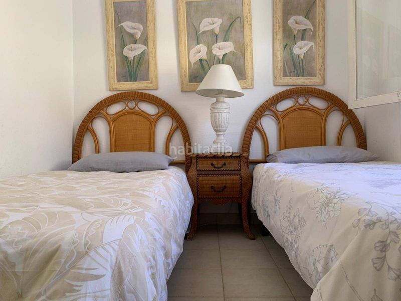 Foto f424eedf-f60a-4ca2-9947-4e634b09d7a0. Casa amb aparcament piscina a calas Santa Pola este Santa Pola