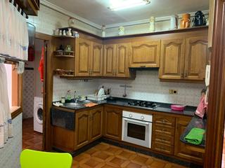 Pis  Calle angel. Piso,4 habitaciones, 1 bao,1 aseo, garaje, elche centro