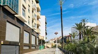 Pis  Calle santa ana. Piso, 3 habitaciones, 2 baños , centro, elche