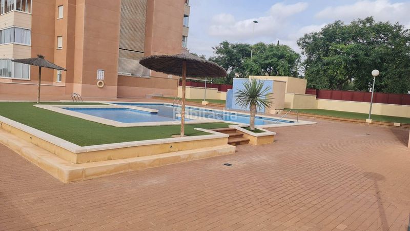 Foto a0082d82-db39-414e-87b4-65b1cbeea341. Casa amb calefacció aparcament piscina a Ciutat Universitària Elche / Elx