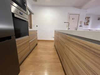 Pis  Avenida novelda. Piso, 3 habitaciones, 2 baños, plaza de garaje, carrus, elche