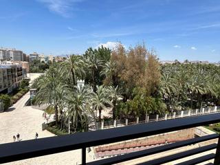 Pis  Calle portell de granyana. Piso, 3 habitaciones, 2 baños, centro,2 parking, elche