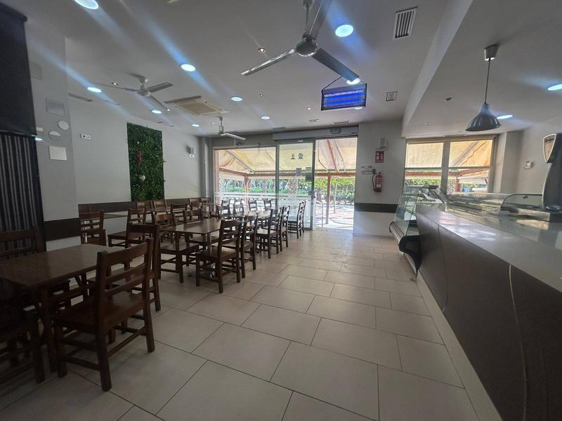 Foto f45d4b9c-b494-4b0a-97bb-a63121c14421. Rez-de-chaussée avec chauffage piscine dans Las Bayas Elche / Elx