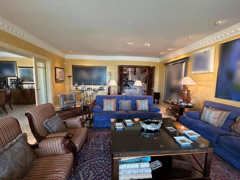 Foto 5564d174-d82e-4474-8555-44e625fa2012. Chalet , 7 dormitorios, 6 baños, 2 aseos, piscina, garaje, san juan , en Alicante