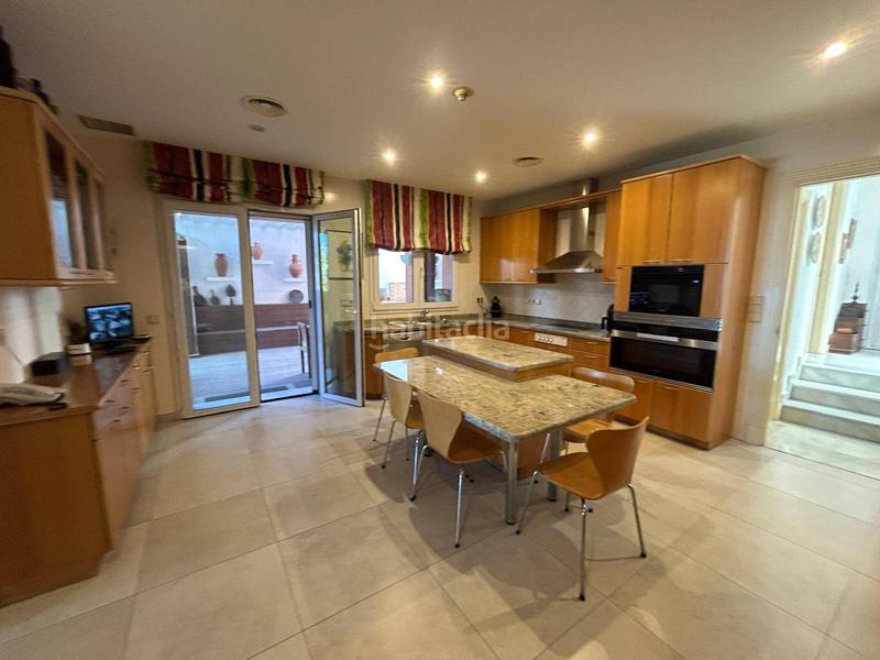 Foto b3823f03-e3c3-4251-a53c-5ef6263c9fae. Chalet , 7 dormitorios, 6 baños, 2 aseos, piscina, garaje, san juan , en Alicante