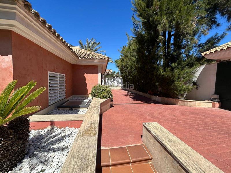 Foto e40f51de-d82e-4aa6-b54c-292cfdac4623. Chalet , 7 dormitorios, 6 baños, 2 aseos, piscina, garaje, san juan , en Alicante