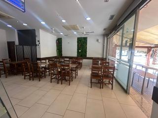 Lloguer Local Comercial  Calle la pau. Local comercial , salon , 2 aseos , terraza, las bayas, elche