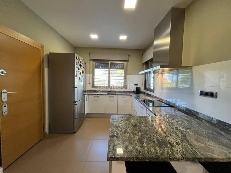 Foto 0af4cbb3-75ee-4cbb-9194-c53e48a067e9. Chalet mit parking pool in Peña de las Águilas Elche / Elx