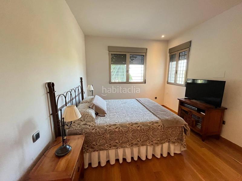 Foto 2517523e-00dd-43ce-b4c1-ed403146bf6b. Chalet mit parking pool in Peña de las Águilas Elche / Elx