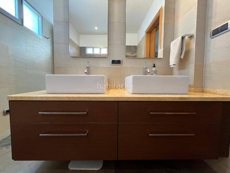 Foto 520af116-3012-4247-bcae-f1db54fb757f. Chalet mit parking pool in Peña de las Águilas Elche / Elx