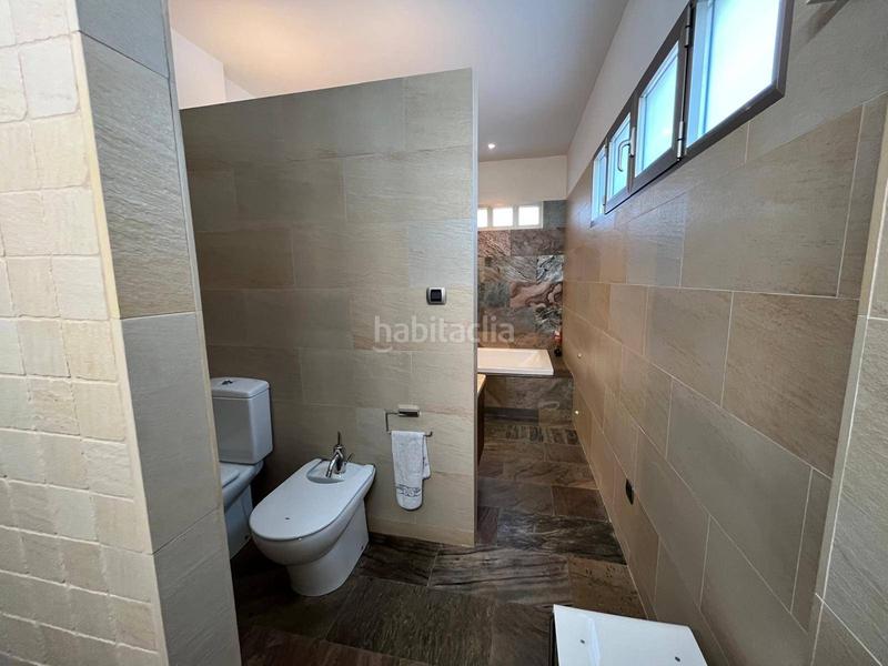 Foto 77b643f1-eb55-49e2-99cf-2c3ca46921df. Chalet mit parking pool in Peña de las Águilas Elche / Elx