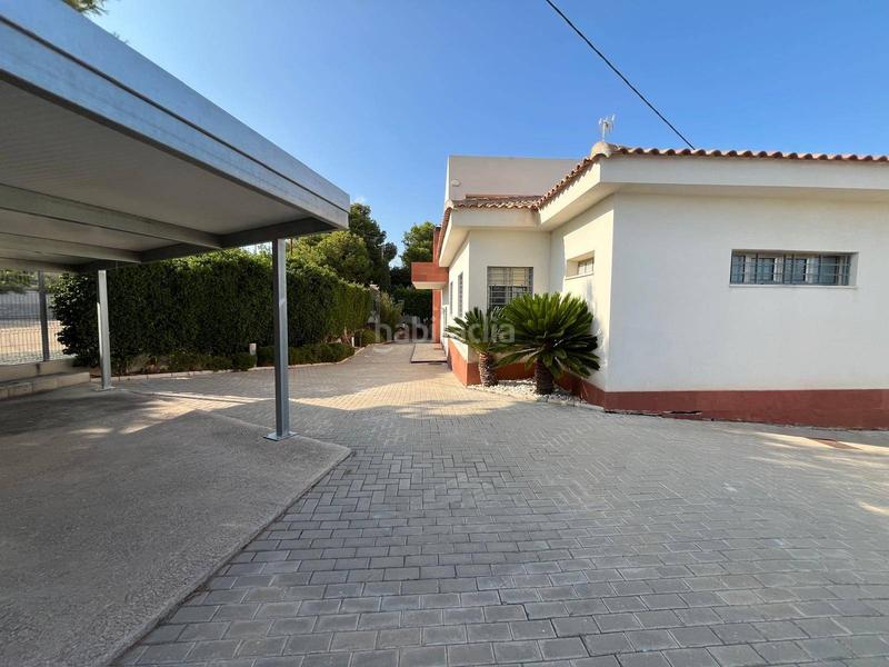 Foto 98fd1b85-ff91-4f04-aa38-793f1c344bd4. Chalet mit parking pool in Peña de las Águilas Elche / Elx