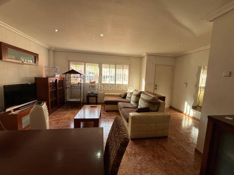 Foto c0df0b6b-05e5-4c79-abf2-f28b53a6da8f. Casa con parcheggio in El Travaló - Martínez Valero Elche / Elx