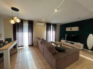 Pis  Calle josé romero lópez. Piso, 3 habitaciones, 2 baños, carrus , elche
