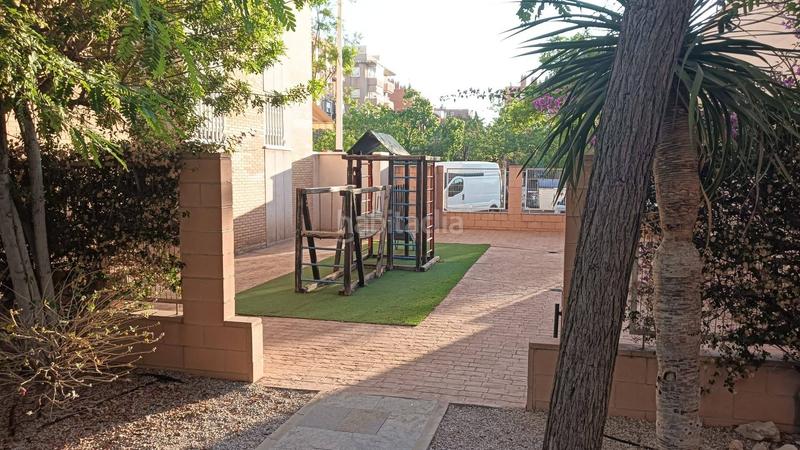 Foto e9bdde07-8f63-40a0-8118-641e6a9818d2. Duplex avec parking piscine dans Ciutat Jardí - Torreta Verdí Elche / Elx