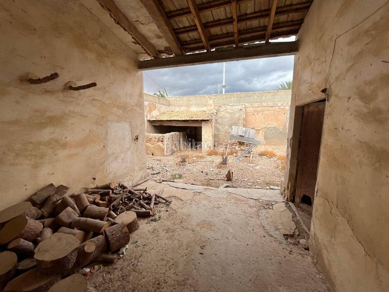 Foto 6be96d16-e01e-48c4-9da5-2dc2ecb2d5bf. Xalet amb aparcament a Jubalcoi Elche / Elx