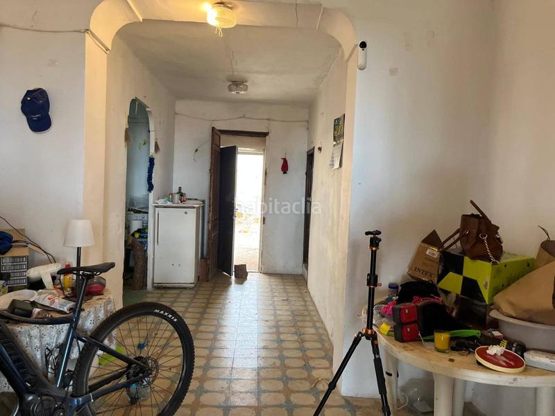 Foto d694dc50-ab76-4eec-8a2d-be066c9eb6e6. Xalet amb aparcament a Jubalcoi Elche / Elx